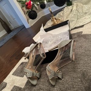 A beautiful pair never worn INC International Concept dress shoe❤️